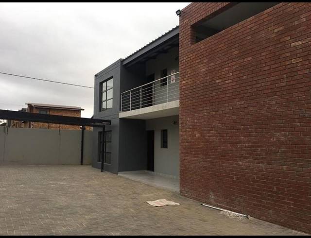 2 BEDROOM APARTMENT FOR SALE IN POMONA